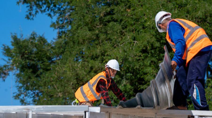 Expert top industrial roofings services in Sweeny, TX